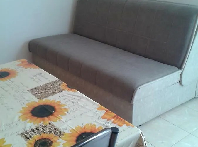 Sea View Antonio شقة زادار